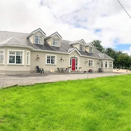 Rockfield Manor B&b, Bed and breakfast