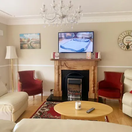Oda ve Kahvaltı Rockfield Manor B&b,