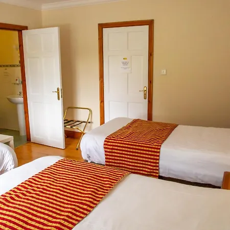 Rockfield Manor B&b,