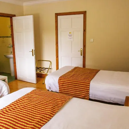 Rockfield Manor B&b, Нок
