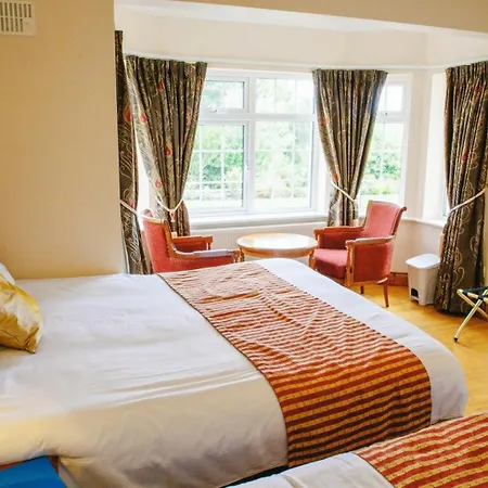 Rockfield Manor B&b,