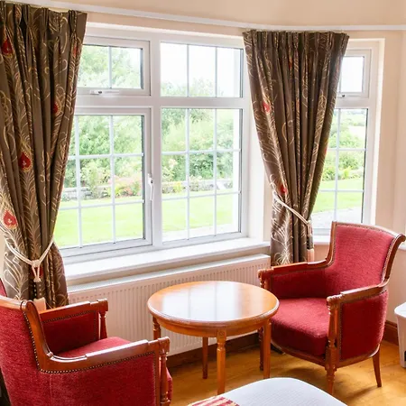 Rockfield Manor B&b, Bed & Breakfast