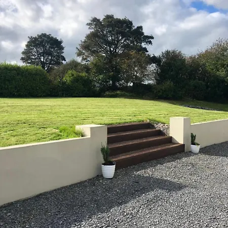 Rockfield Manor B&b, Bed and breakfast