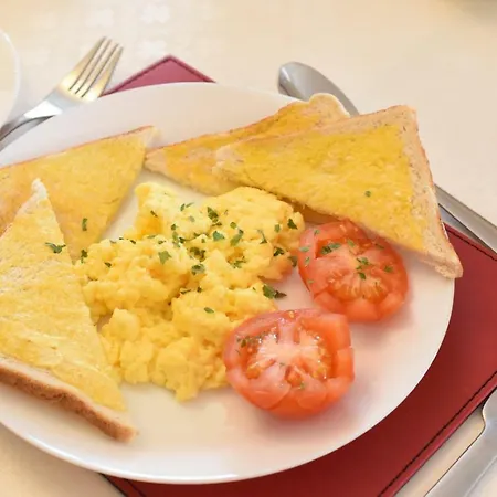 Rockfield Manor B&b, Отель типа 