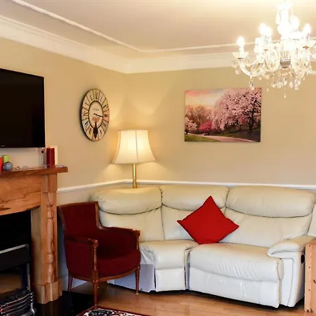 Rockfield Manor B&b, Bed & Breakfast Knock (Mayo)