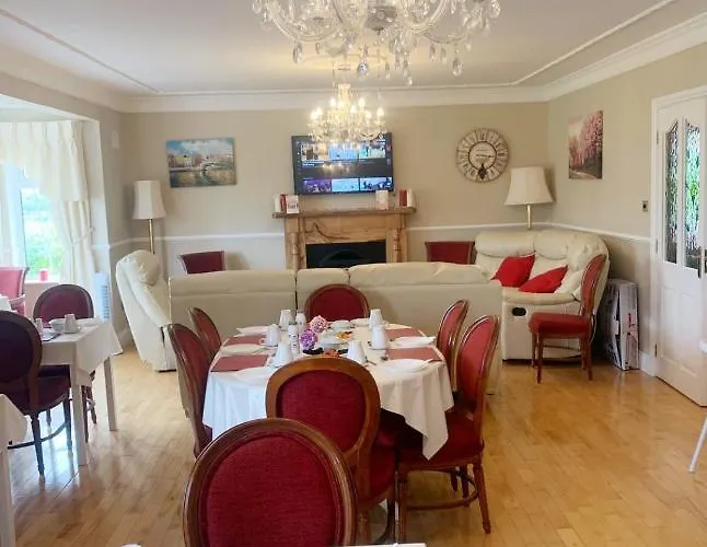 Rockfield Manor B&b, Couette-café 5*