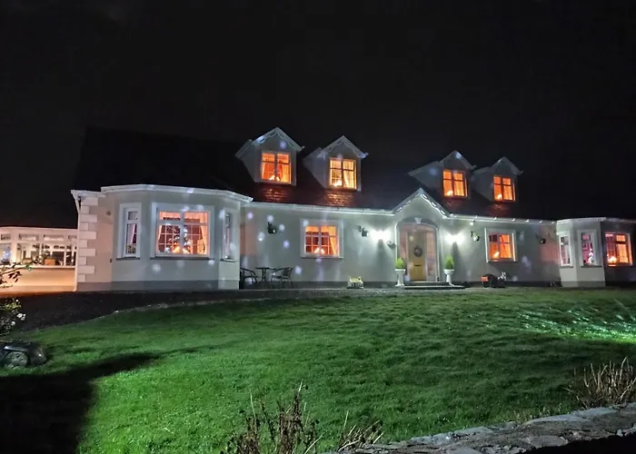 Rockfield Manor B&b,